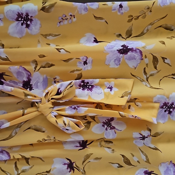 Pleione Top - Picture 2 of 4